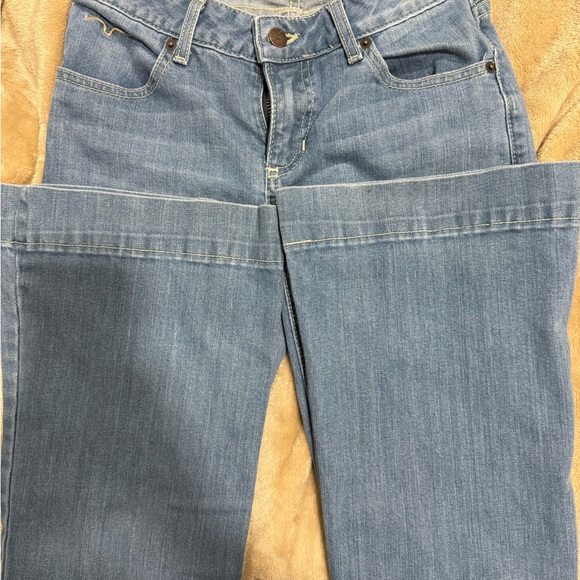 Kimes Jeans - Picture 2 of 3